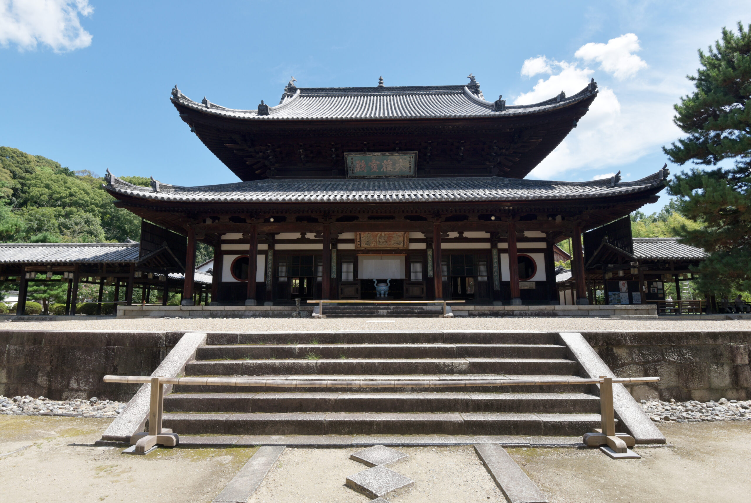 Manpuku-ji in Uji, head temple of Obaku Zen with Ming-style architecture