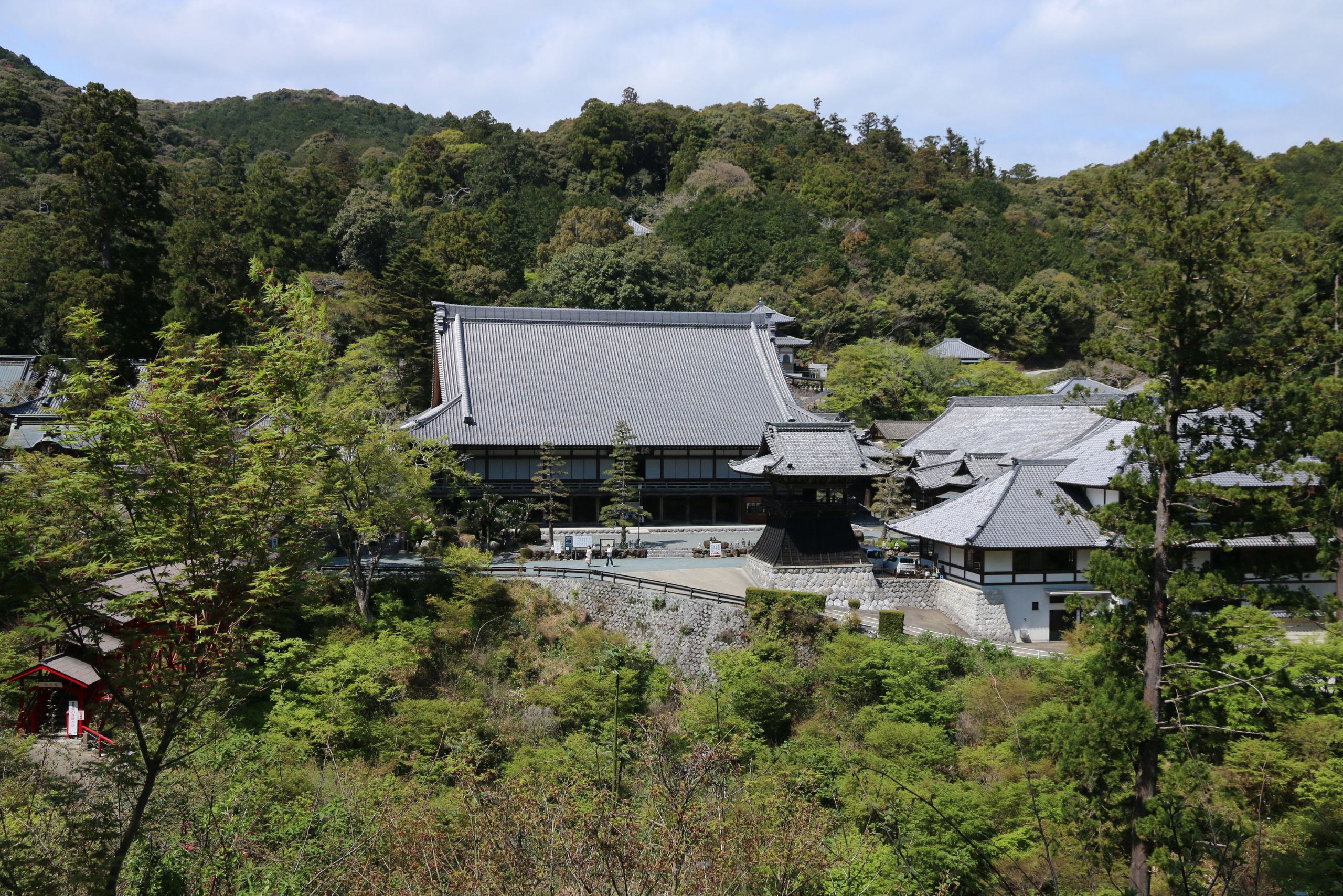 Hokkouji Temple in Hamamatsu, a Zen monastery surrounded by forested mountains, known for its tranquil atmosphere and traditional architecture